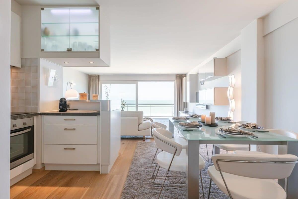 Huswell - Apartment With Stunning Sea View In Миделкерке Екстериор снимка