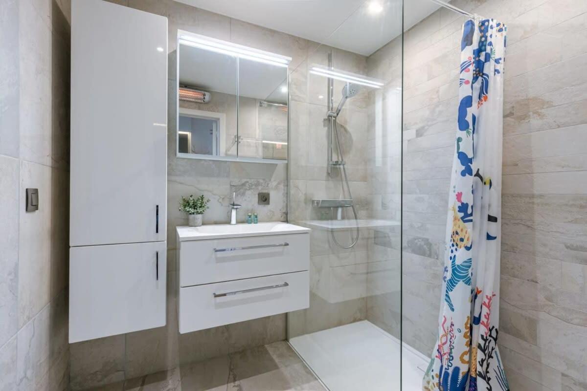 Huswell - Apartment With Stunning Sea View In Миделкерке Екстериор снимка